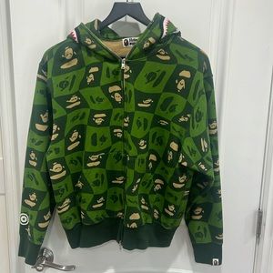A BATHING APE hoodie size Men’s S. IMO youth 14y. Used. In great condition